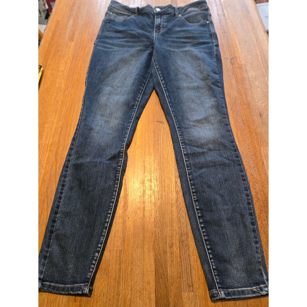 Maurices Women 14W Long Denim Ever Flex High Raise White Wash Straight Leg Jeans
